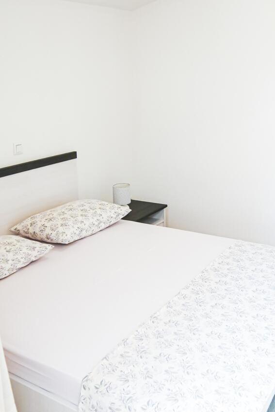 Fully Renovated One Bedroom Apartment With A Seaview - A Sevid Exterior photo