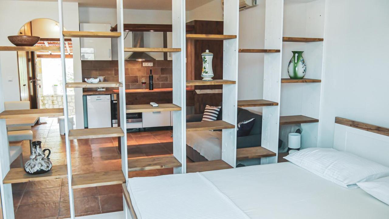 Fully Renovated One Bedroom Apartment With A Seaview - A Sevid Exterior photo